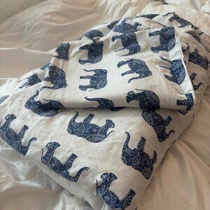 King duvet with modern elephant print